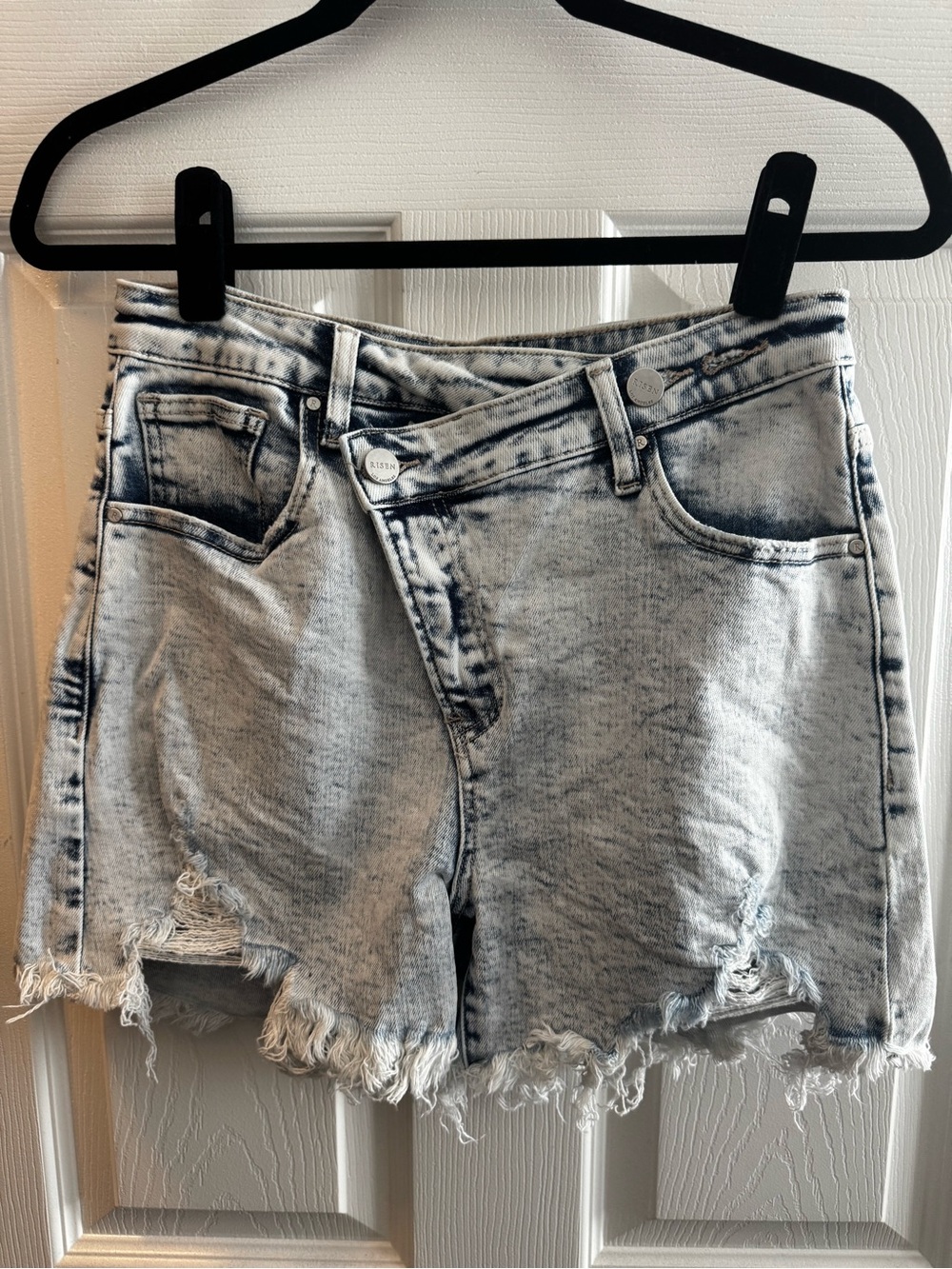 High-Waist Distressed Acid-Wash Denim Shorts - Light Blue